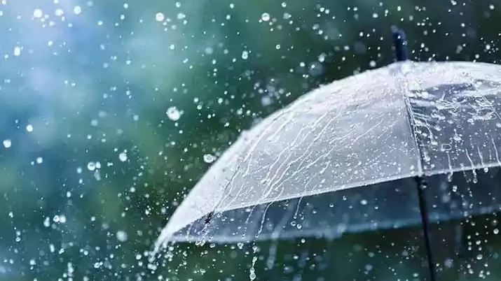 കേരളത്തിലെ മഴ മുന്നറിയിപ്പില് മാറ്റം: ആറ് ജില്ലകളില് യെല്ലോ അലേര്ട്ട് കേരളത്തിലെ മഴ മുന്നറിയിപ്പില് മാറ്റം: ആറ് ജില്ലകളില് യെല്ലോ അലേര്ട്ട്