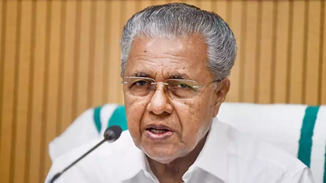 ധർമടത്ത് അഞ്ചാം റൗണ്ടിൽ പിണറായി 1090 വോട്ടുകൾക്ക് പിന്നിൽ ധർമടത്ത് അഞ്ചാം റൗണ്ടിൽ പിണറായി 1090 വോട്ടുകൾക്ക് പിന്നിൽ