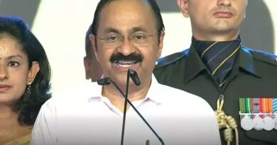 13-ാമത് മുഖ്യമന്ത്രിയായി വി.ഡി സതീശൻ സത്യപ്രതിജ്ഞ ചെയ്ത് അധികാരമേറ്റു