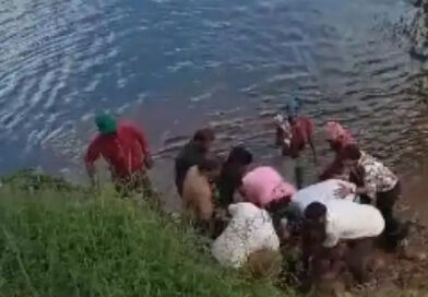 ഇരിട്ടി പാലത്തിന് മുകളില്‍ നിന്നും പുഴയിലേക്ക് ചാടിയ യുവതിയെ നാട്ടുകാരും ഇതര സംസ്ഥാന തൊഴിലാളിയും ചേർന്ന് രക്ഷപ്പെടുത്തി