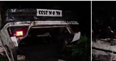 മലപ്പുറത്ത് വഴിയരികില്‍ ഇട്ടിരുന്ന കാർ ഉടമ അറിയാതെ ആക്രി വിലക്ക് വിറ്റു