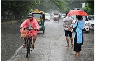 സംസ്ഥാനത്ത് മഴ മുന്നറിയിപ്പില്‍ മാറ്റം; 9 ജില്ലകളില്‍ മുന്നറിയിപ്പ്, കണ്ണൂരില്‍ അതിശക്തമായ മഴയ്ക്ക് സാധ്യത