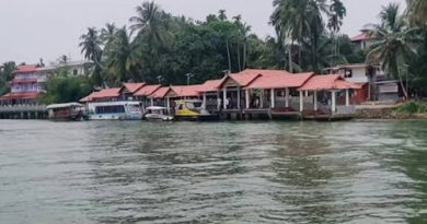 പറശ്ശിനിക്കടവ് ബോട്ട് സർവീസ് പുനരാരംഭിച്ചു