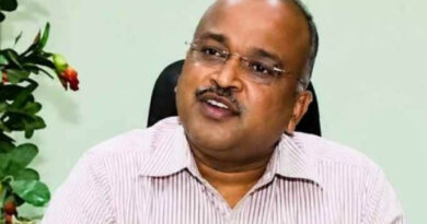 കശുവണ്ടി അഴിമതി കേസ്: ഖാദി ബോര്‍ഡ് സെക്രട്ടറി സ്ഥാനം രാജിവെച്ച് കെ എ രതീഷ്