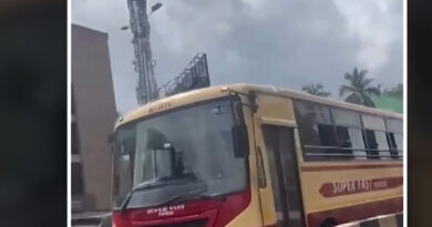 കോഴിക്കോട് ആറുവരി ദേശീയപാതയിൽ നിയമം ലംഘിച്ച് കെഎസ്ആർടിസി; നടപടിക്കൊരുങ്ങി എംവിഡി