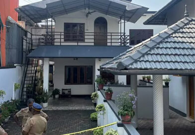 ചങ്ങനാശേരിയില്‍ അച്ഛനും അമ്മയും മകനും മരിച്ച നിലയില്‍